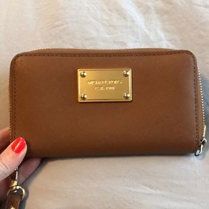 Authentic Brown Michael Kors Wristlet